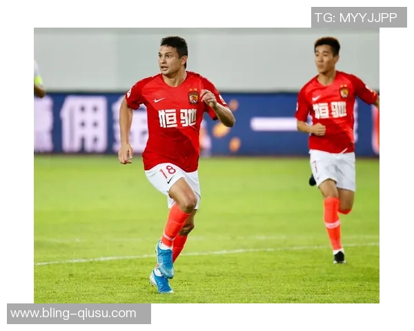 前爵士双煞戈贝尔米切尔赛场趣味互动赌现金引发球迷热议